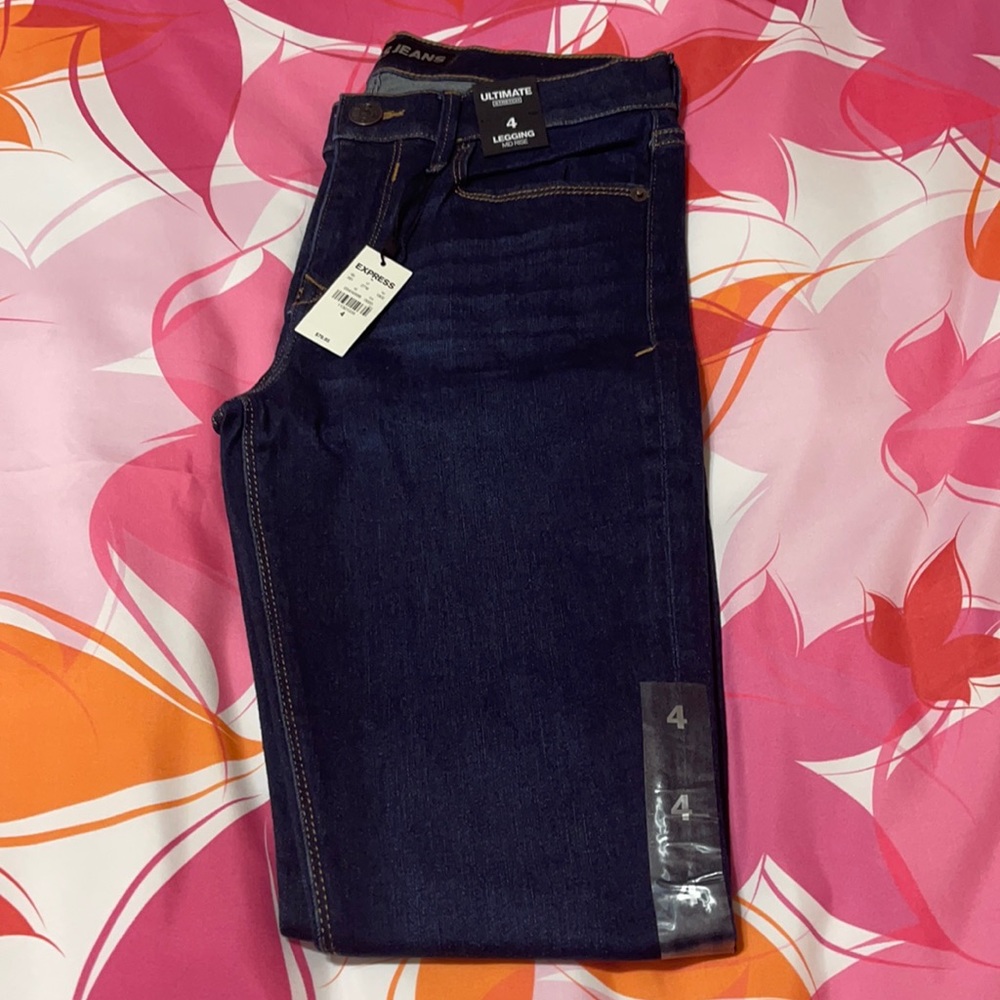 Express Ultimate Stretch Legging Mid Rise Jeans